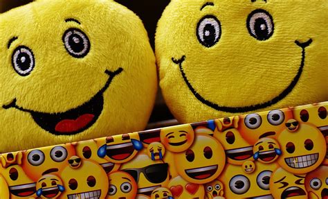 What Your Emojis Say About Your Personality According To Psychologists