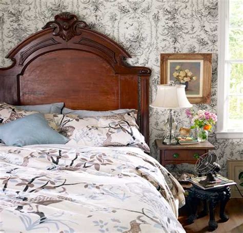 20 Charming Bedroom Decorating Ideas In Vintage Style