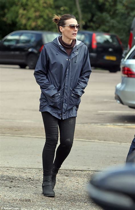 She's appearing alongside her pal, gyles. Suranne Jones enjoys picture perfect family outing | Daily ...