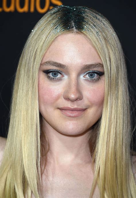 Dakota county library returns to full services. Dakota Fanning wore glitter roots, and she looks like a magical pixie | HelloGiggles