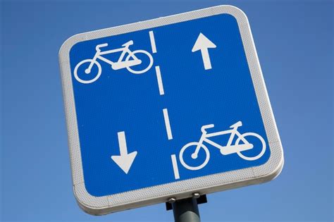 Premium Photo Bike Lane Sign