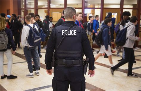 Campus Cops Are One Answer To School Shootings But Theres No Proof