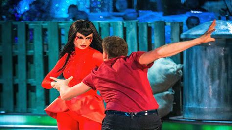 Sophie Ellis Bexter And Brendan Jive To Maneater Strictly Come