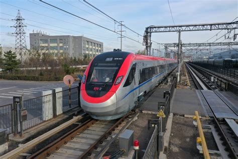 Los Modernos Trenes Que Llegarán Al Trayecto Santiago Chillán Efe
