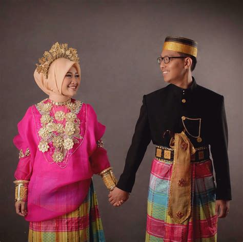 Maybe you would like to learn more about one of these? Macam Macam Pakaian Adat Laki Laki - Baju Adat Tradisional