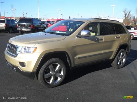 2012 White Gold Metallic Jeep Grand Cherokee Overland 4x4 57875727