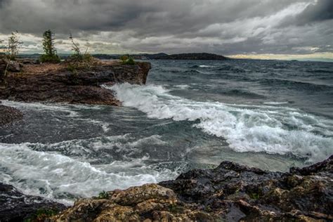 During Recent Hurricane Force Winds Lake Superior Buoys Recorded 288