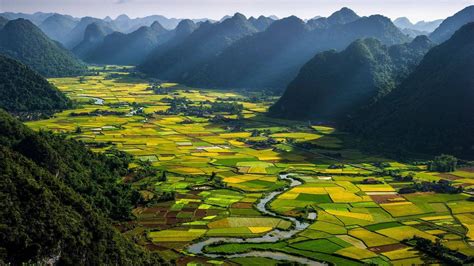 Vietnam Wallpapers Top Free Vietnam Backgrounds Wallpaperaccess
