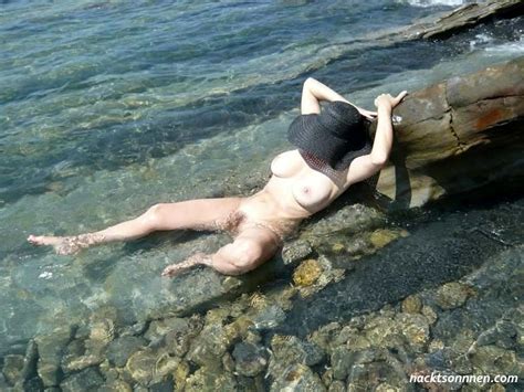 Martina Nackt Im Meer Fkk Bilder Und Fotos