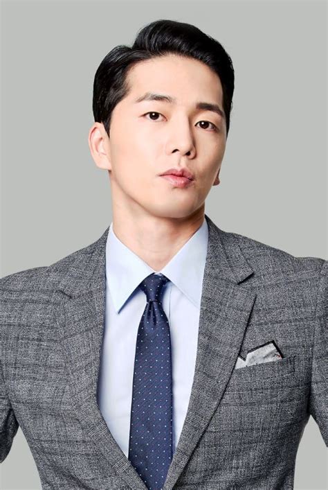 Lee Hyun Jin Asianwiki
