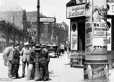 Great Depression Europe Photos And Premium High Res Pictures Getty Images