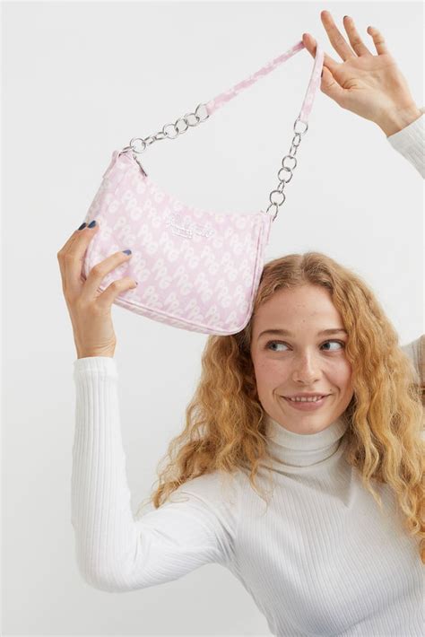 An Everyday Bag Velour Handbag Best New Handm Arrivals January 2021