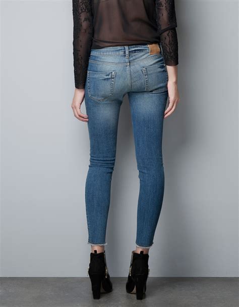 zara cropped skinny jeans with frayed hems in blue lyst