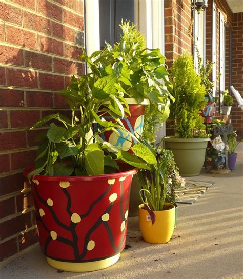 Especially if the planters have been sitting in the garage attic all winter, wipe them down with a damp cloth or spray. 36 best images about Flower pots on Pinterest | Staging ...