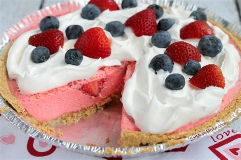 10 Best Strawberry Jello Cream Cheese Dessert Recipes