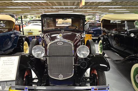 Tallahassee Car Museum (Florida) | Uno showroom enorme di ma… | Flickr