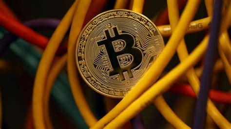 Биткойн жетон биткоин криптовалюта bitcoin копия бронза. Биткоин и Ко: раскодируем криптовалюту - BBC News Україна
