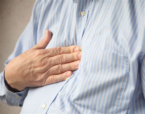 L'ernia iatale è una anomalia anatomica che si presenta con una sporgenza nella stomaco attraverso il diaframma e che può giungere sino al petto. Ernia iatale, cosa mangiare? | Humanitas Salute