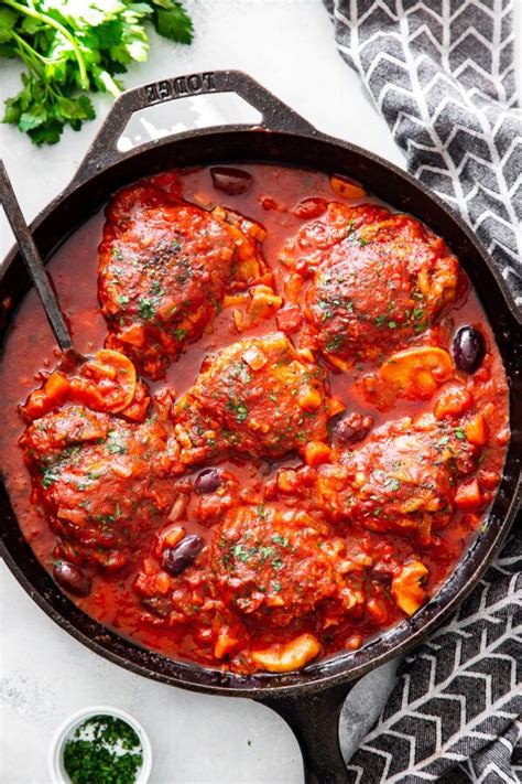 This Delicious And Healthy Chicken Cacciatore Is Made All In One