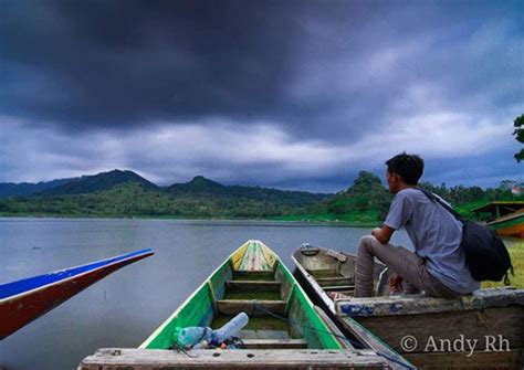 Waduk sermo di bangun mulai pada tahun 1994 dan di resmikan oleh presiden soeharto pada 20 november 1996. Waduk Wadaslintang - Harga Tiket Masuk - Spot Foto Terbaru ...