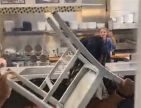 Waffle House Employee Becomes Social Media Sensation After Impressive