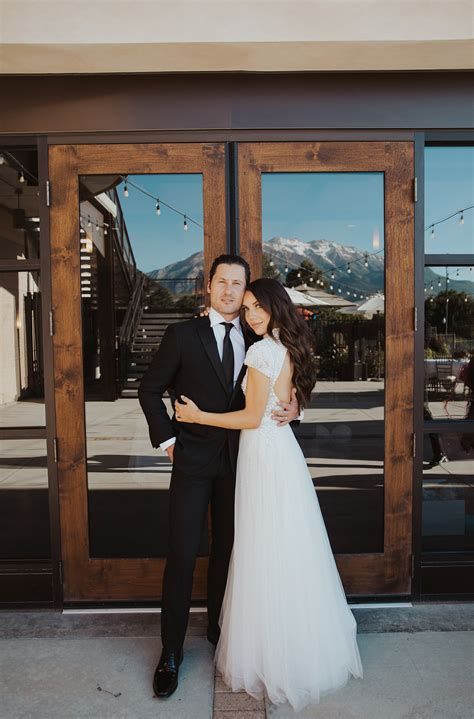 See Pics From Val Chmerkovskiy And Jenna Johnson Utah Wedding Usweekly