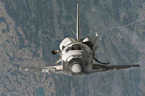 Space Shuttle Discovery Free Stock Photo Public Domain Pictures