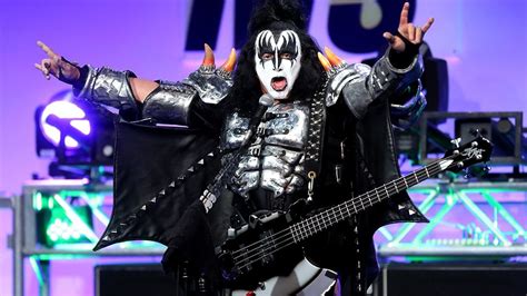 Gene Simmons From Kiss Drops His Bid To Trademark The Devil Horns