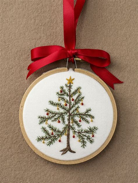 15 Hand Embroidery Designs For Christmas Collare Sartesanos Italianos