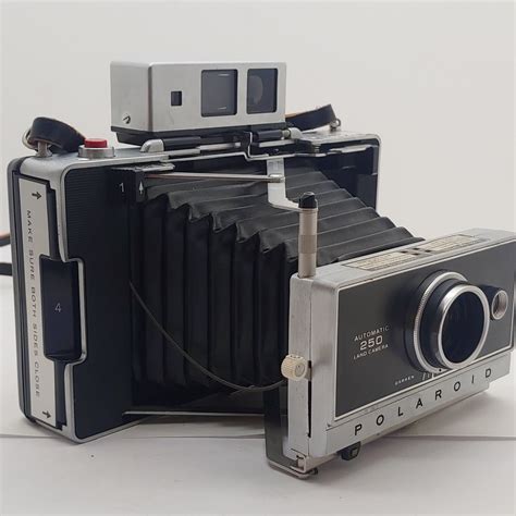 Folding Camera Vintage Polaroid Automatic 250 Land Camera Etsy