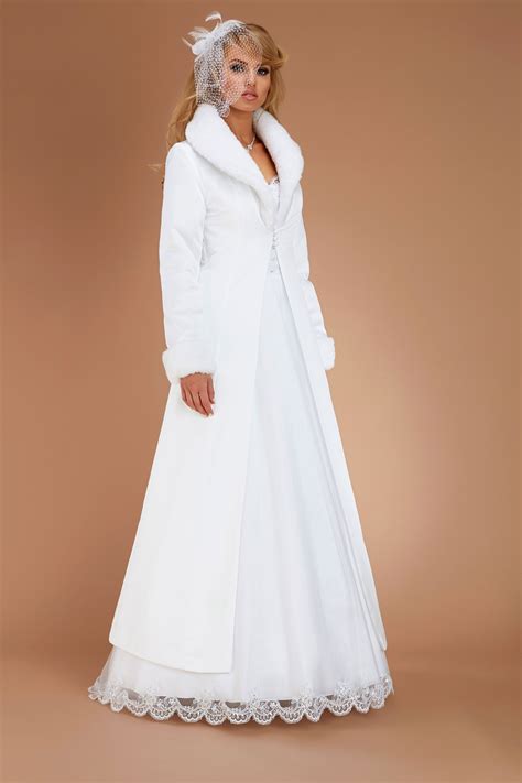 Winter Wedding Dresses With Coats Wedding Organizer