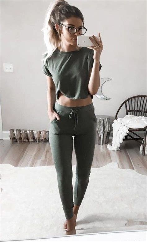 48 Cute Sporty Outfits Try This Fall With Images Cute Sporty Outfits Casual Sporty Outfits