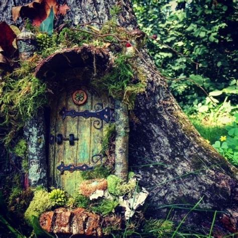 Pin By Junebug On Woodland Hide A Way ~ In 2020 Fairy Tree Houses