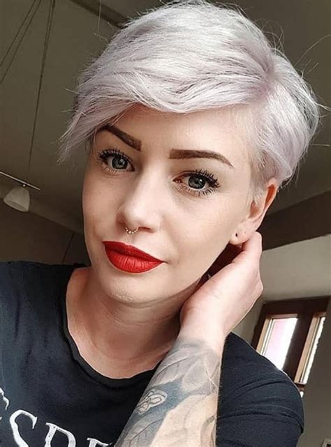 One part of the body most could be the attention of men and women in maintaining her appearance is the hair. 42 Trendy Short Pixie Haircut For Stylish Woman - Page 28 ...