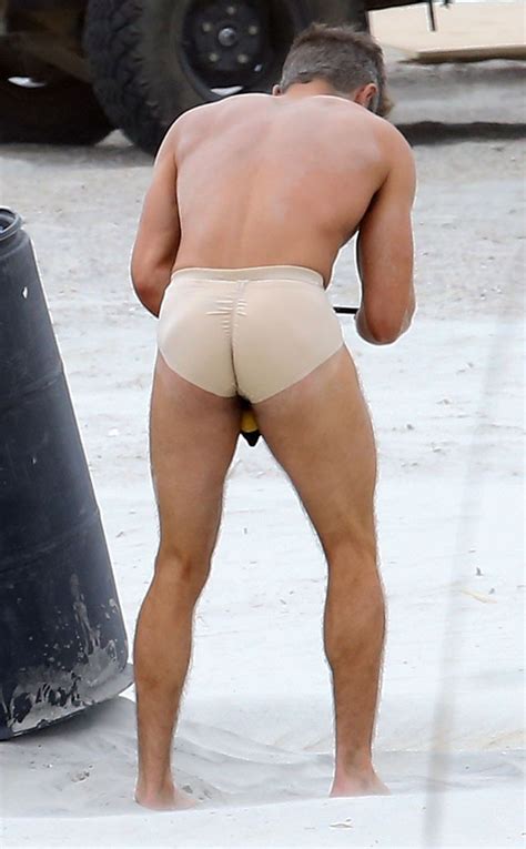 Zac Efron Shirtless And Underwear Caps Naked Male Celebrities