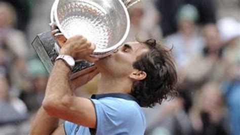 Federer Wins First Title At Roland Garros Equals 14 Win Record