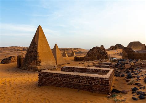 Pyramids Of Sudan The Forgotten Nubian Pyramids Documentarytube