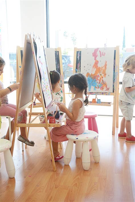 How To Create The Ultimate Kids Art Studio Hgtvs Decorating