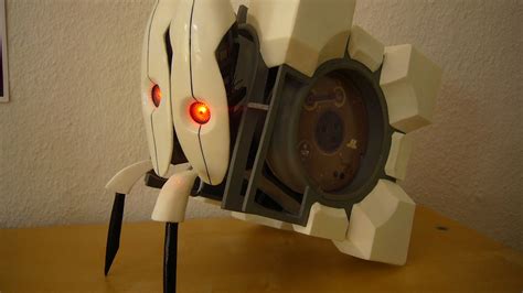 Portal 2 Frankenturret twitches to life with fan-made replica - Polygon