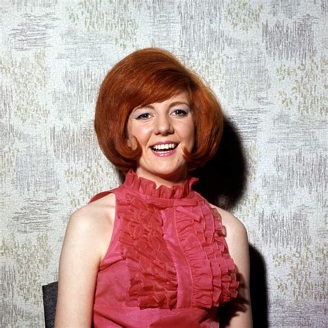 Cilla Black Dies Aged 72 Friends Pay Tribute To One Of The Brightest