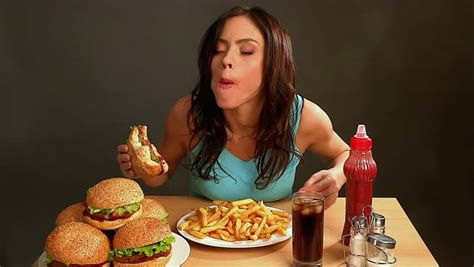 Study Eating Junk Food Literally Shrinks Your Brain True Activist