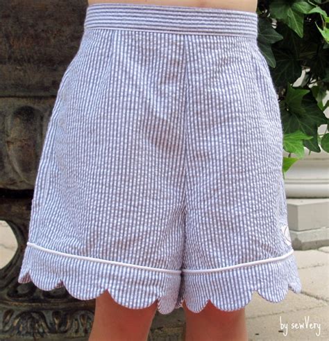 Sewvery Scalloped Edge Shorts Tutorial