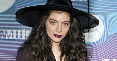 Even though she failed many times, she managed to convince her father in the end. Is Lorde Dating Anyone? The Singer Keeps Her Love Life on ...