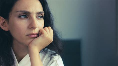 Dysthymia Vs Depression Differences Symptoms Risks And Causes