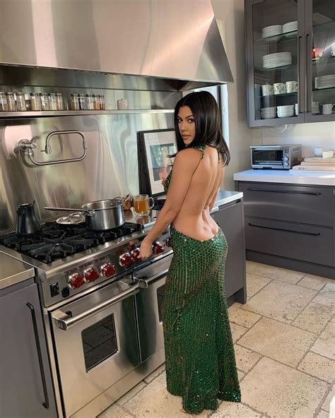 Kourtney Kardashian Fappening Sexy In Early 2020 25