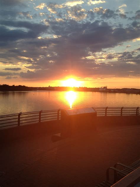 Sunset Over The Ohio River Evansville In Science Nature Ohio River