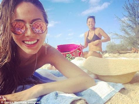 Jenson Button S Ex Jessica Michibata Flaunts Peachy Posterior In Thong Bikini In Mexico Daily