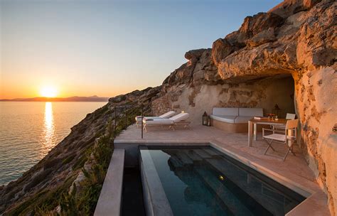 One Hotel In Mallorca Listed In Top 10 Sexiest Hotel Rooms In The World Mallorca Reflections