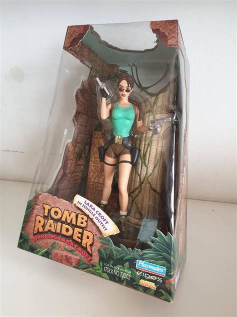 Tomb Raider Lara Croft In Jungle Outfit Action Figure Playmates Toys