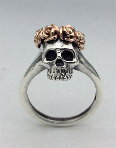 Silver Skull Ring With Rose Crown In Rose Gold